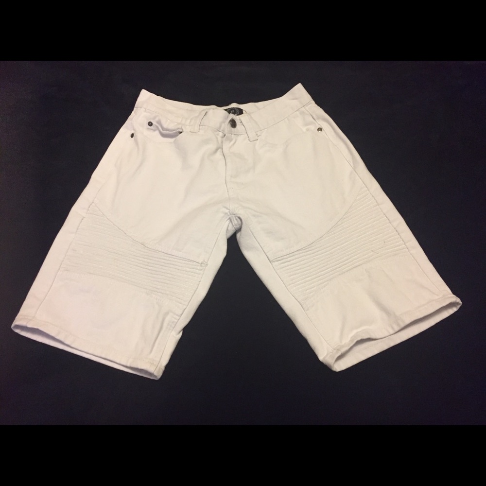Men White jeans shorts from rue guy size 32